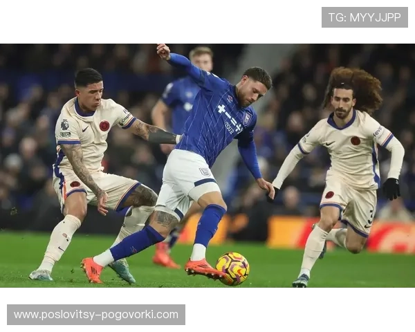 切尔西阵容臃肿加剧轮换困境，失控局面已对赛季走势形成制约